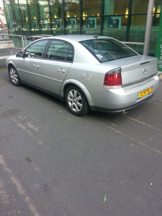 Opel Vectra 1.8 16V SDN 2005 Grijs