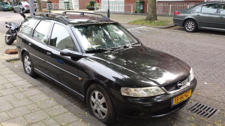 Opel Vectra 1.8 I 16V St.wgn. 2001 Zwart Leren bekleding