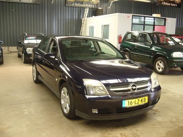 Opel Vectra 2.2 16V 147PK SEDAN ELEGANCE  NAVI (bj 2003)