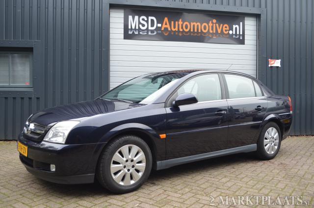 Opel Vectra 2.2-16V Elegance NAP  Airco  Trekhaak  Zeer netjes 