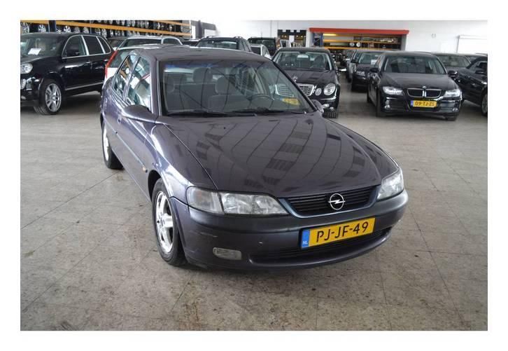 Opel Vectra 2.5i v6 