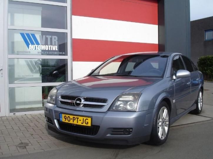 Opel Vectra GTS 2.2 16V Elegance (bj 2004)