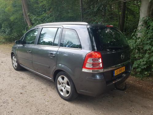 Opel Zafira 1.6 16V op LPG-G3 7 persoons. Goedkoop rijden.