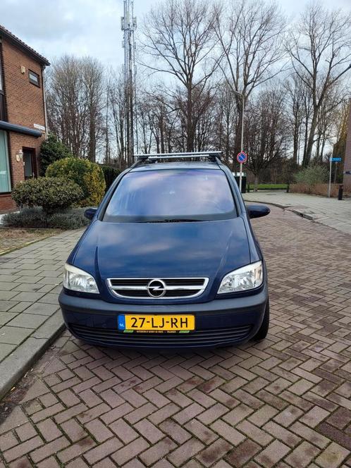 Opel Zafira 1.8 16V 2003 Blauw