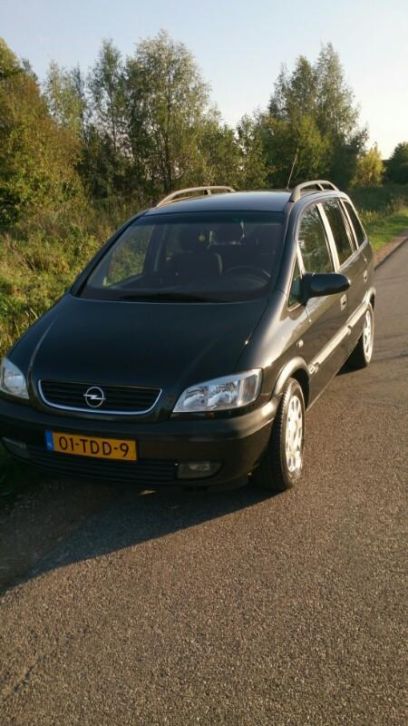 Opel Zafira 1.8-16v Elegance Nieuwe APK