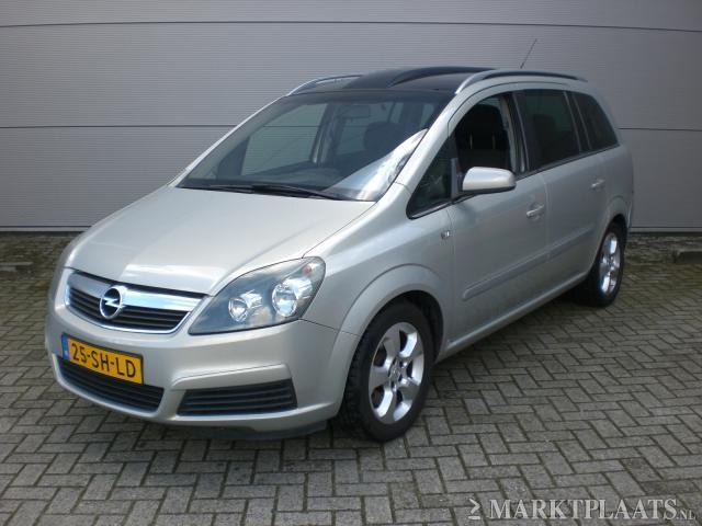 Opel Zafira 2.2 Business PANORAMADAK 