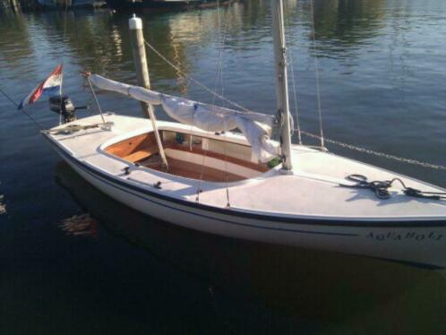 Open zeilboot Centaur met midzwaard incl. trailer. vaarklaar