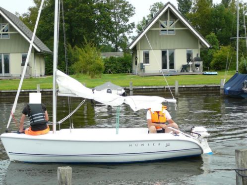 Open zeilboot Hunter 146