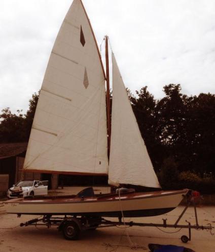 Open zeilboot, Merk TOP, in keurige staat MET kanteltrailer