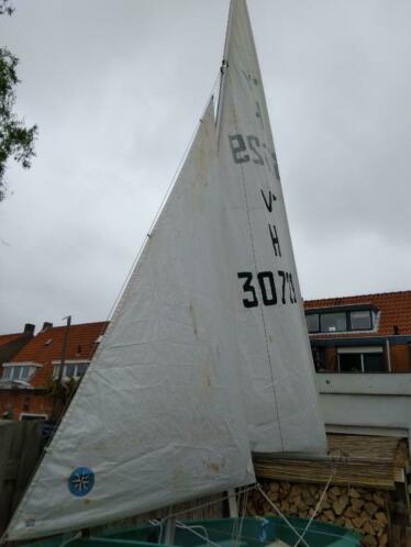 Open zeilboot vaurien incl. Trailer