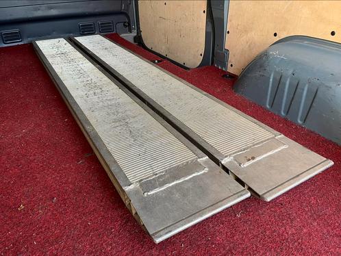 Oprijplaten aluminium 2x 245x30cm (oprij planken)
