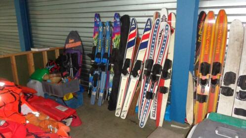 Opruiming Waterski039s, Ankers, Zwemvesten Enz.. Vanaf 5 euro