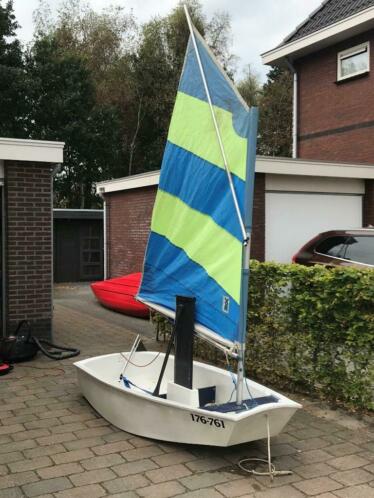 Optimist zeilboot geheel compleet