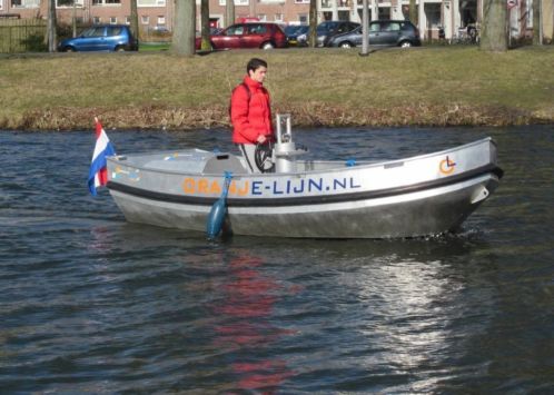 Oranje-lijn tendersloepen - onbezorgd betaalbaar vaarplezier