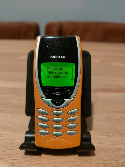 Orginele Nokia 8210 Oud mobile telefoon  Vintage UNIEKE