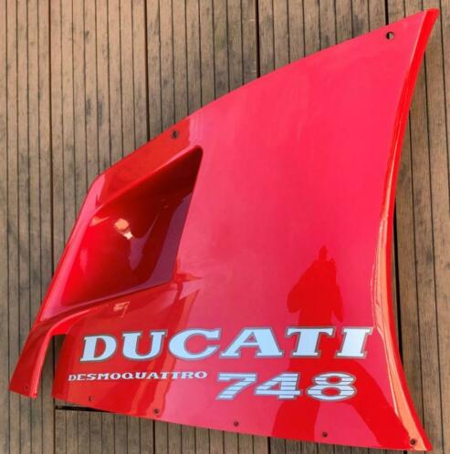 Origineel kuipdeel Ducati 748 rechts boven