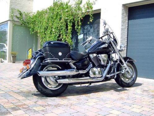 Origineel uitlaatsysteem Suzuki Intruder LC 