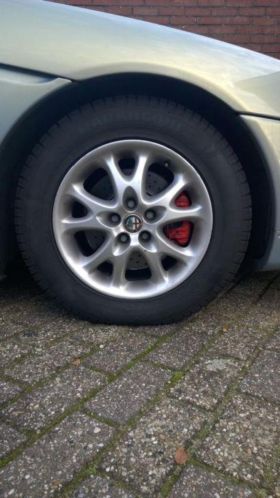 Originel AlfaRomeo Wielen met gloednieuwe winterbanden 5x98