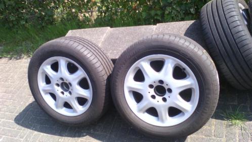 Originele 16 inch Mercedes ES velgen, prima zomerbanden