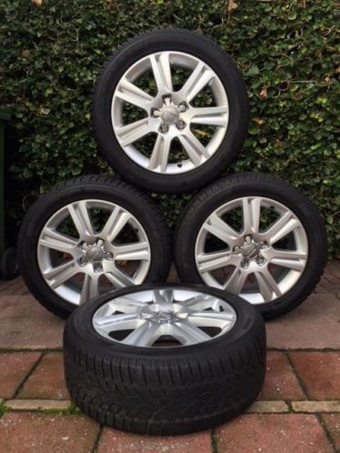 Originele Audi A4 velgen en Dunlop winterbanden 22550R17