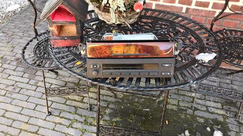 Originele BMW auto radio met cassette dek. 523 e39.