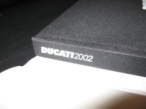 originele ducati jaarboeken yearbooks 1999 en 2000 