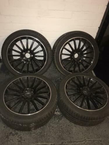 Originele MERCEDES AMG velgen  245-40 R18  winterwielen