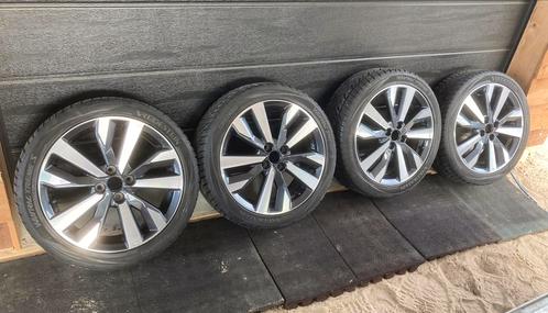 Originele Nissan Micra Tekna 17 inch velgen  Vredestein