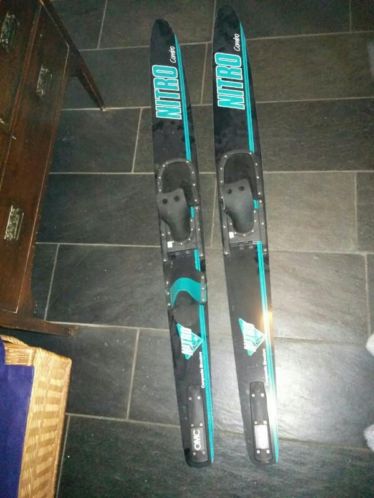 Originele OMC waterski039s. Prima staat