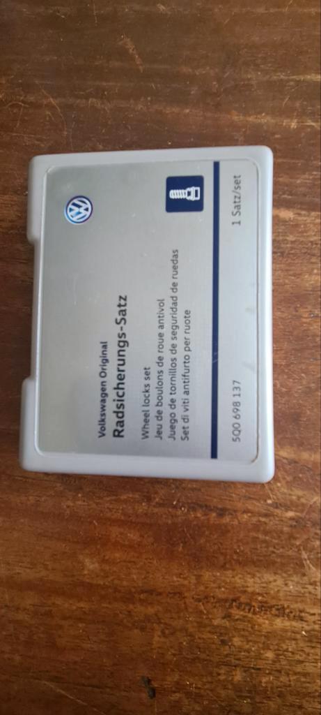 Originele set VW slotbouten