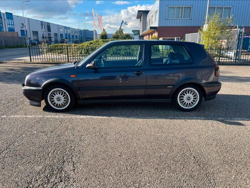 Originele Volkswagen Golf 2.8 VR6 128KW U9 1992 Paars