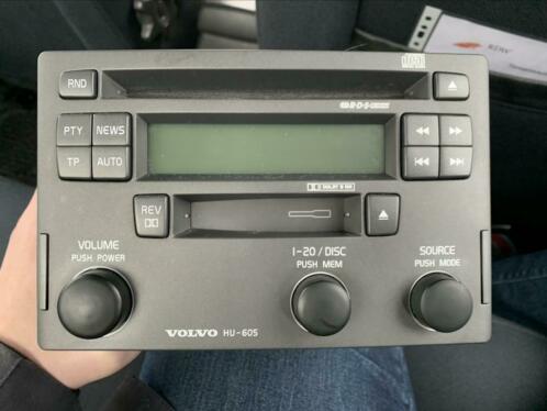 Originele Volvo HU 605 radio