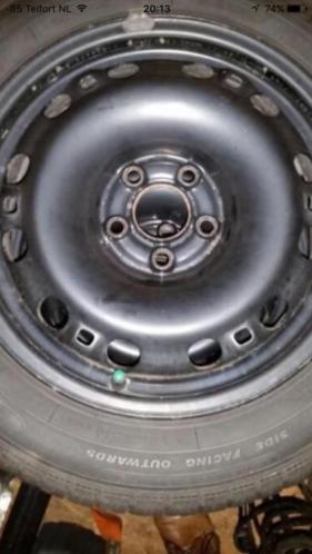 Originele VW sportvelgen 15 inch met banden  winterbanden