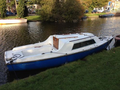 Orion 20 voorheen kajuitzeilboot met 6pk yamaha buitenbmotor