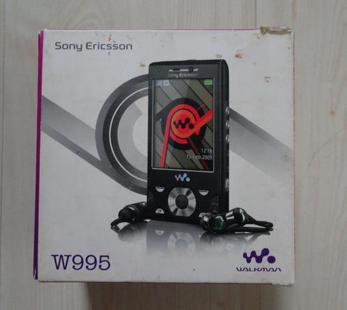 OUD MODEL TELEFOON SONY ERICSSON W995