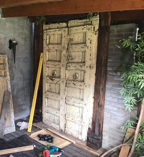 Oude deuren uit Indonesi