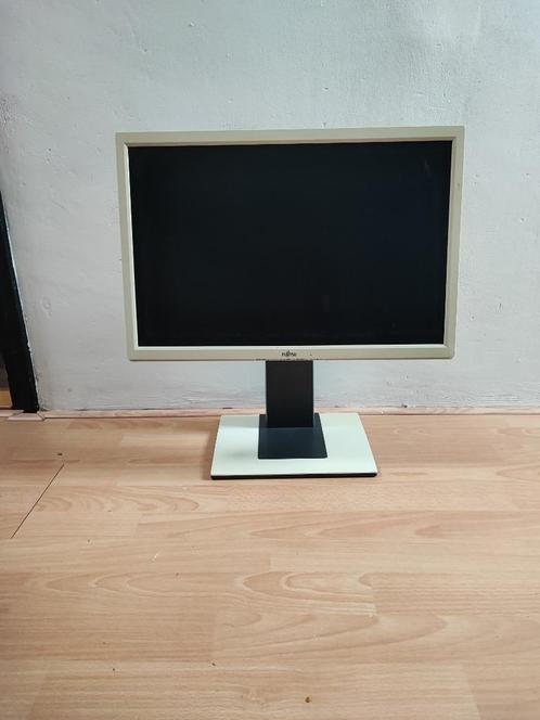 Oude Fujitsu monitor