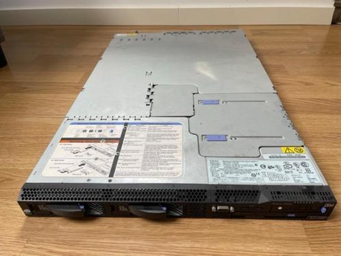 Oude IBM rack server (x3550 M1)