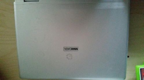 Oude maxdata laptop 