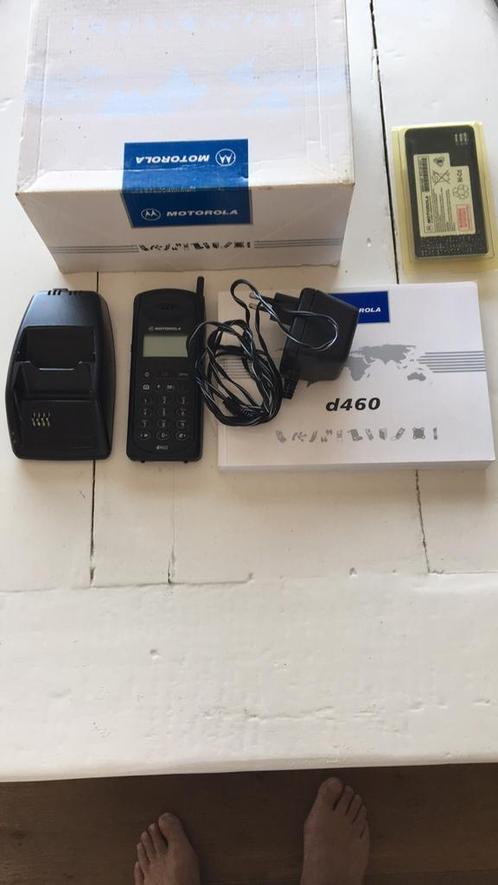 Oude mobiele telefoon Motorola d460