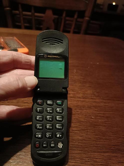 Oude Motorola gsm zonder lader