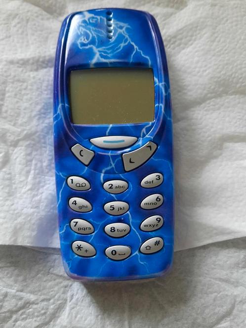 Oude Nokia met kast  BMC 3 ALLEEN OPHALEN