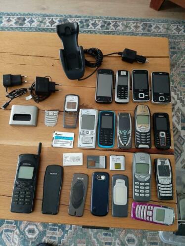 Oude NOKIA telefoons voor onderdelen of verzamelaar