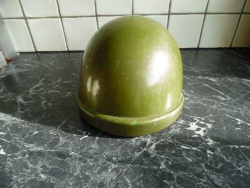 oude pot helm maat 59 groen