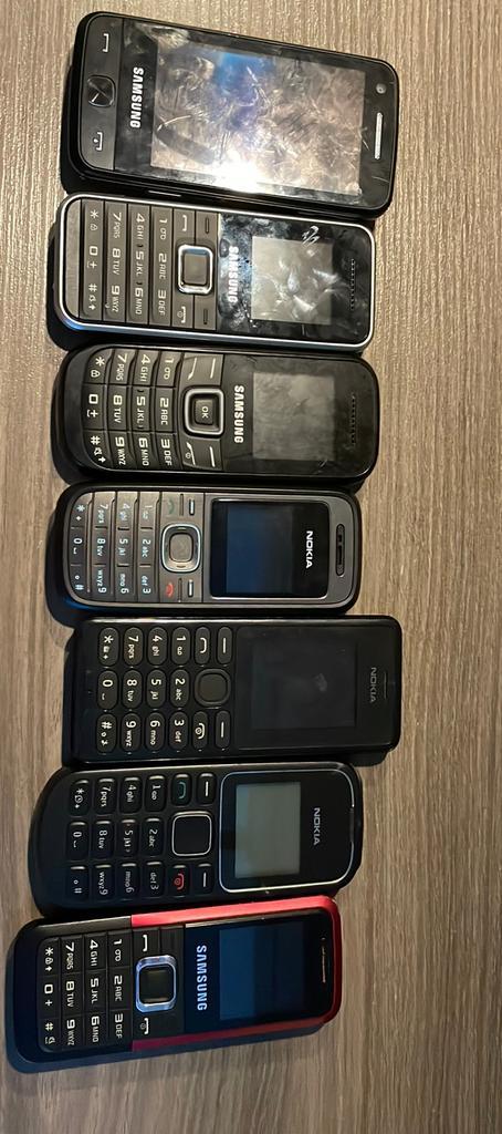 oude samsungs en nokias ( 7 telefoons) simlock vrij