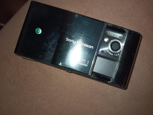 oude smartphone sony  met 12 mp camera   20 euro