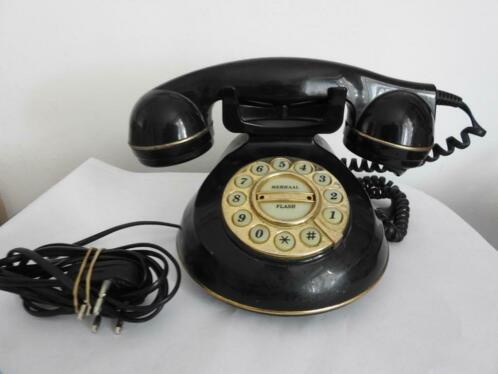 oude tafel telefoon