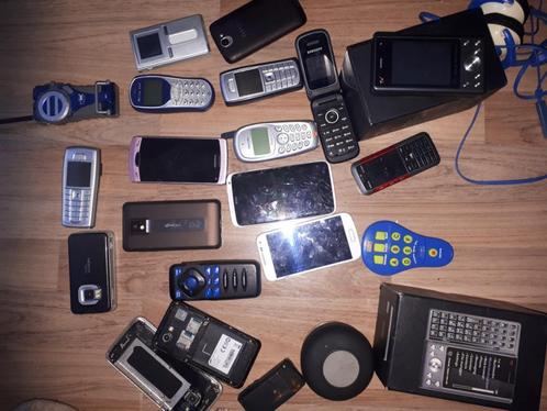 oudere telefoons samen 30 euro