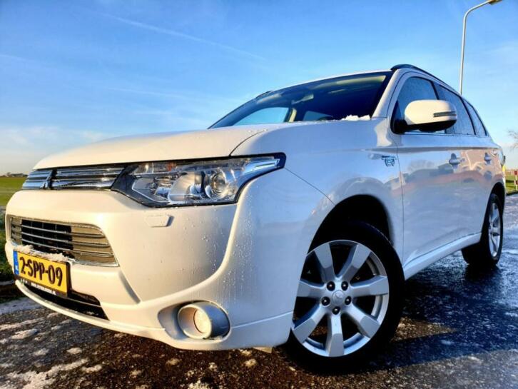 Outlander 2.0 Phev 4WD AUT Instyle, Navi, Leder, Incl BTW