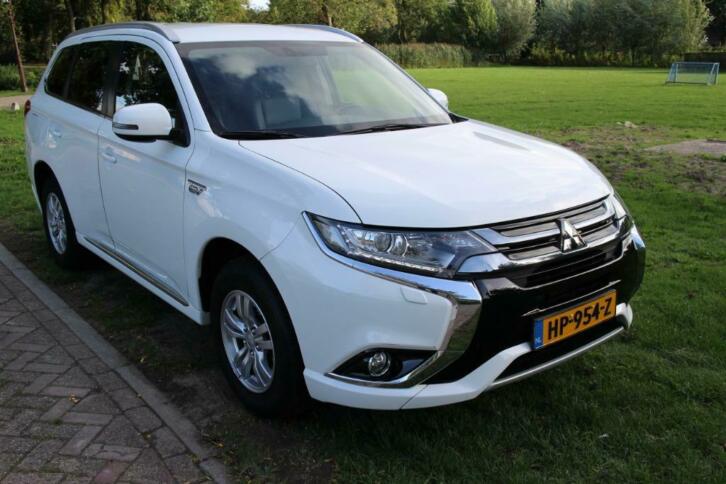 Outlander PHEV 203pk  Leder  7 bijt  Winterbandenex.BTW